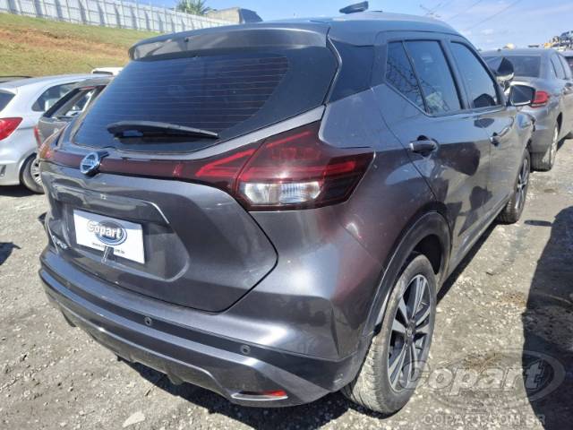 2022 NISSAN KICKS 