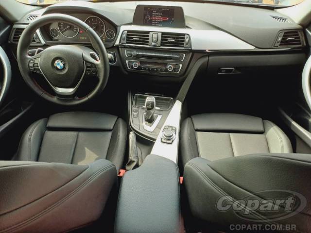 2015 BMW SERIE 3 