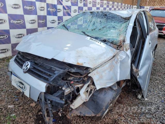 2013 VOLKSWAGEN POLO SEDAN 