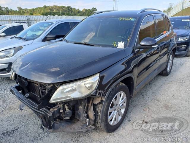 2010 VOLKSWAGEN TIGUAN 