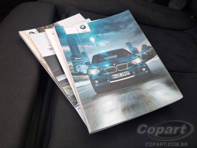 2012 BMW SERIE 1 