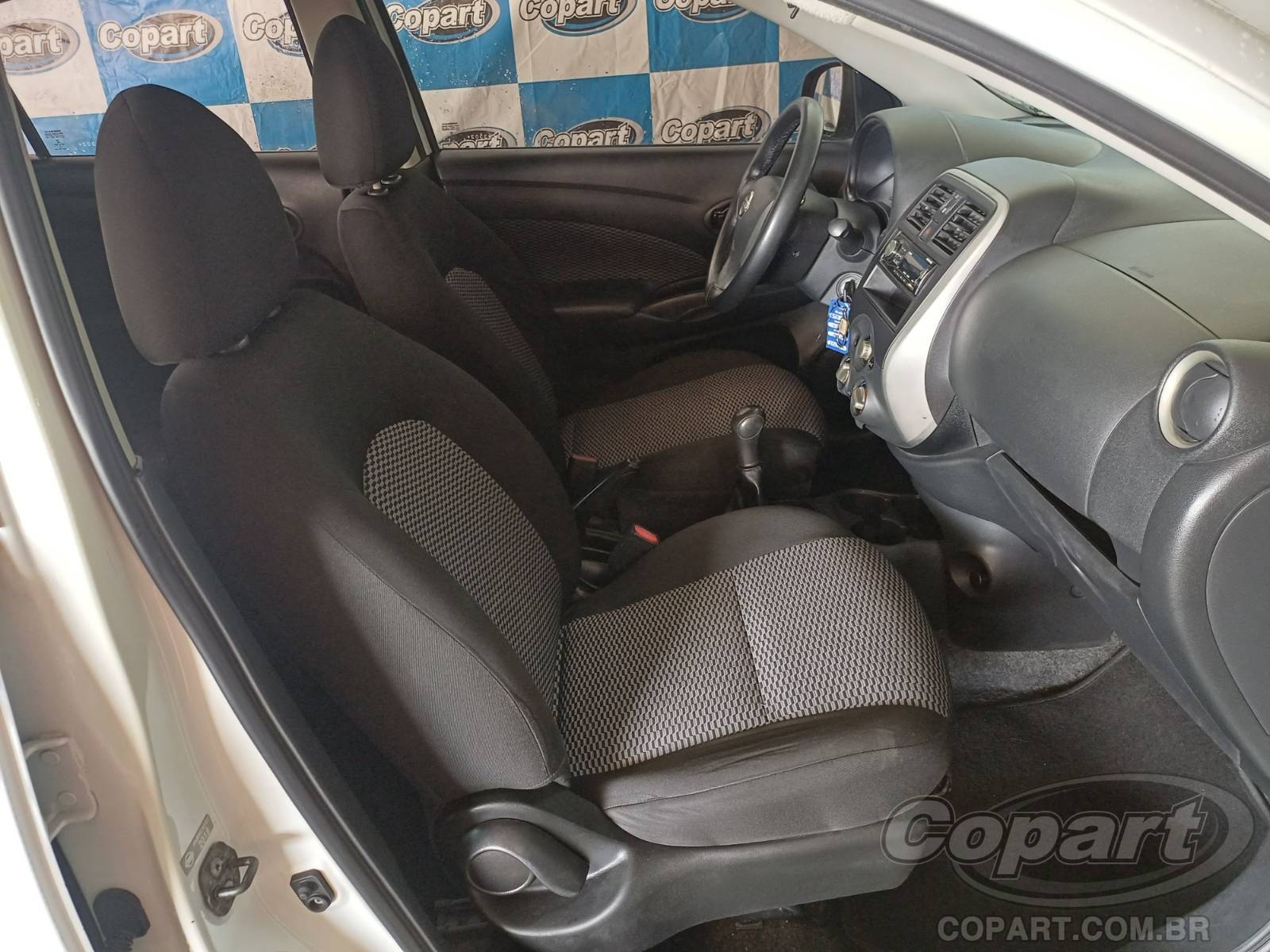 Foto 5: 2019 NISSAN VERSA
