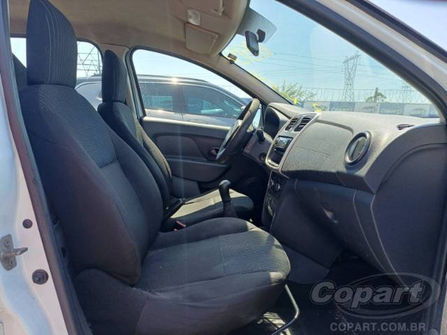 2017 RENAULT SANDERO 