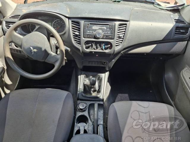 2021 MITSUBISHI L200 TRITON 