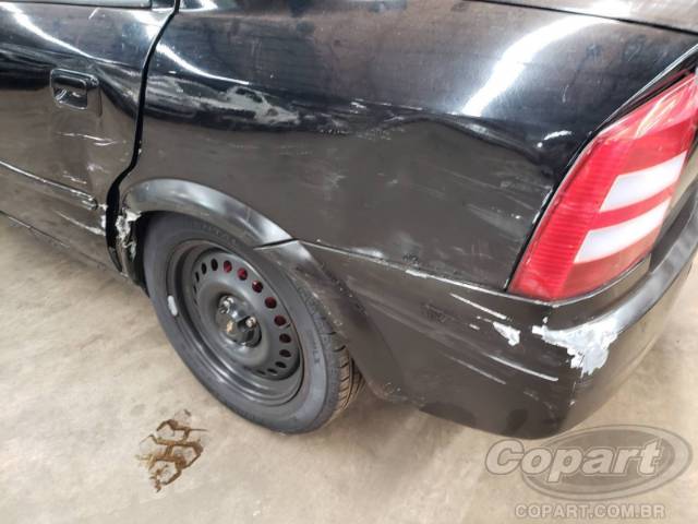 2004 CHEVROLET ASTRA SEDAN 