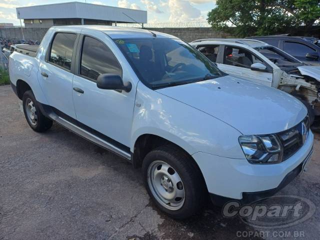 2018 RENAULT DUSTER OROCH 