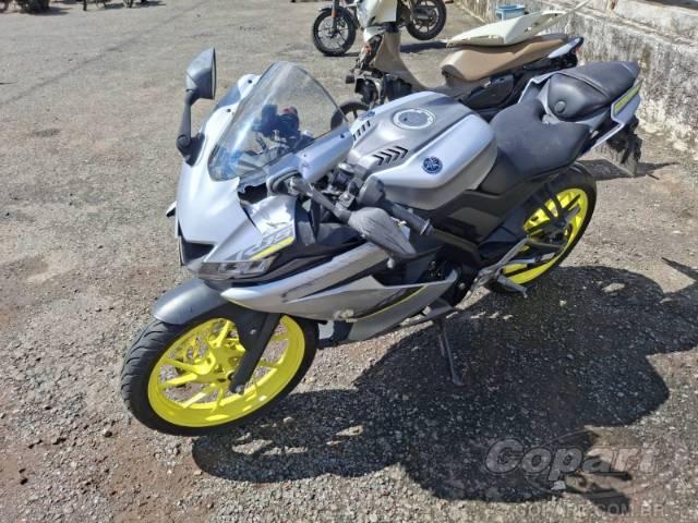 2024 YAMAHA YZF R15 