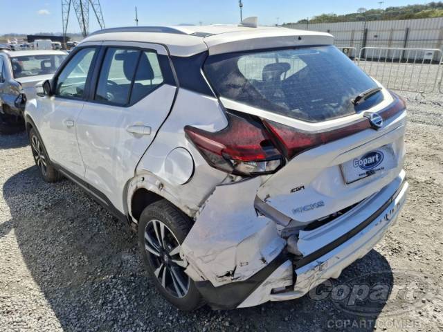 2022 NISSAN KICKS 