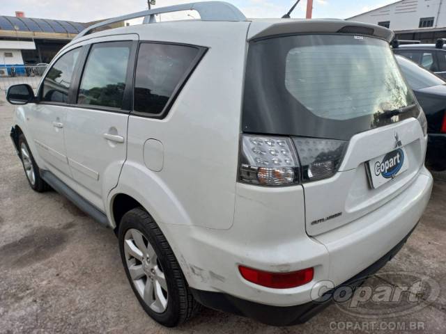 2011 MITSUBISHI OUTLANDER 