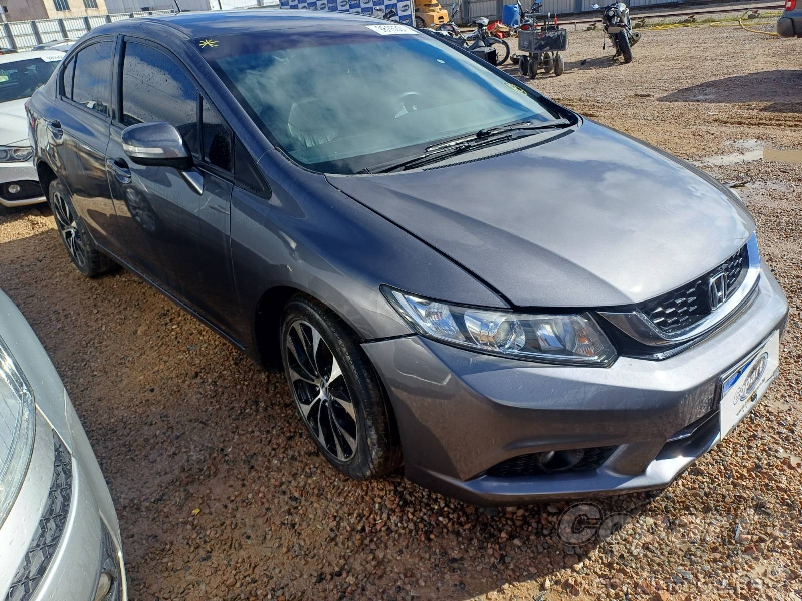 Veículo Honda Civic Honda Civic LXR 2.0 16V i-VTEC 2015 Pequena Monta 2015 em leilão