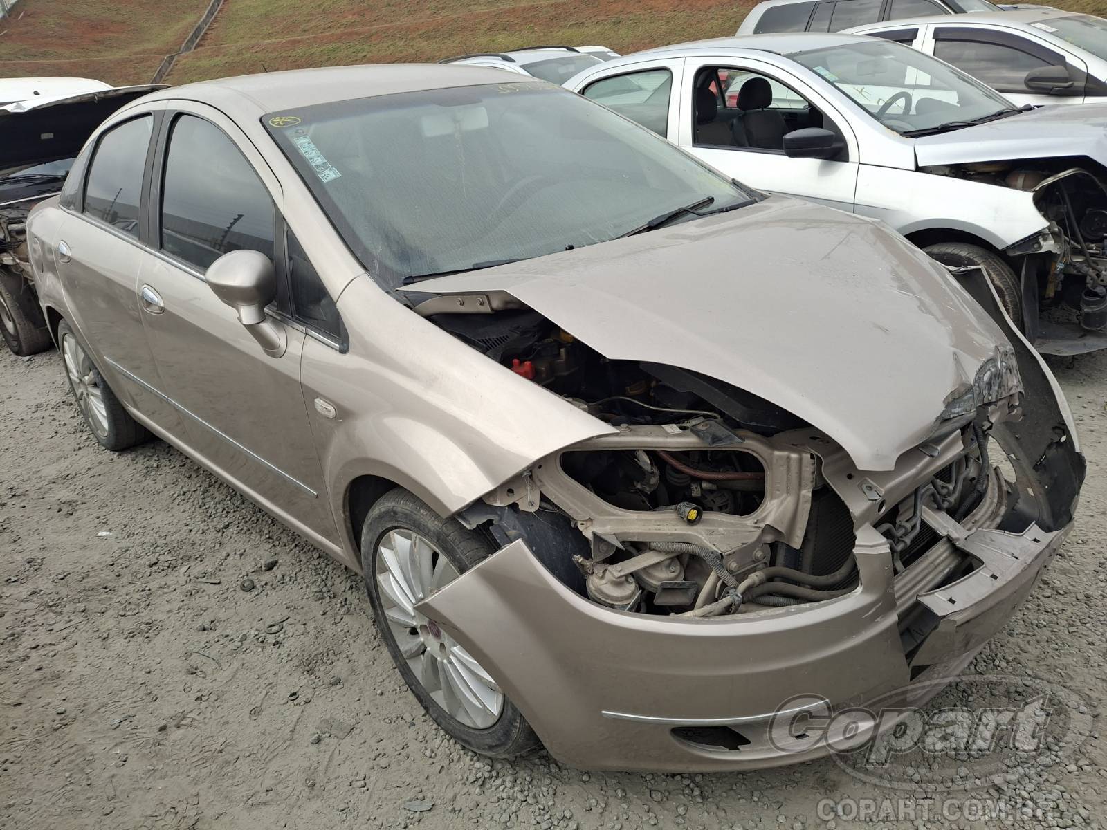 Veículo Fiat Linea FIAT LINEA ESSENCE 1.8 16V E.TORQ 2011 2012 em leilão