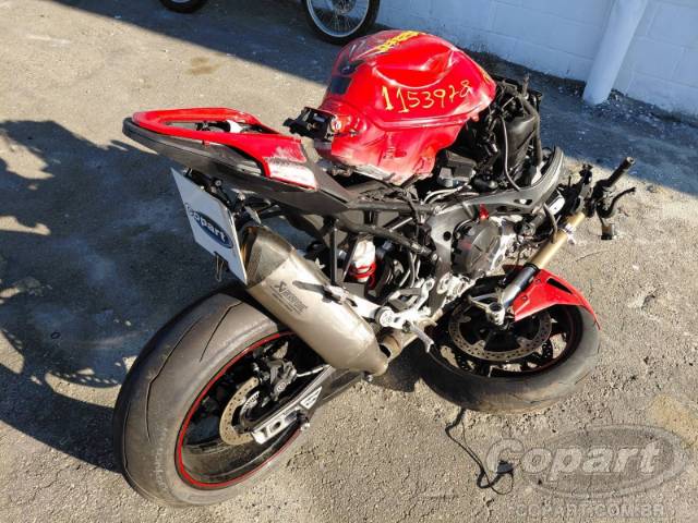 2025 BMW S 1000 