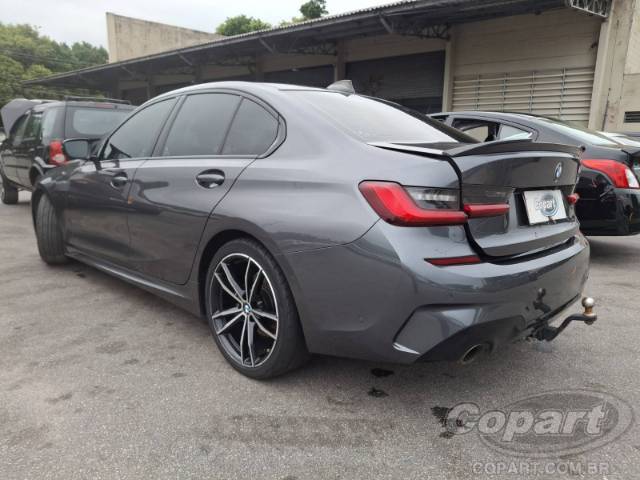 2021 BMW SERIE 3 