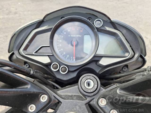 2025 BAJAJ DOMINAR 