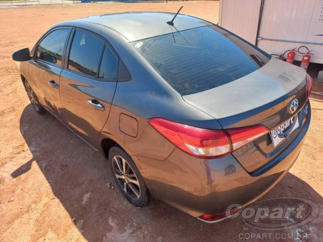 2021 TOYOTA YARIS SEDA 