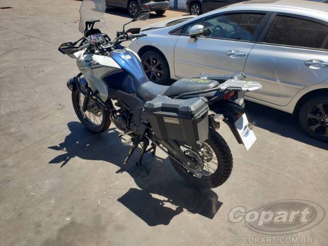 2025 KAWASAKI VERSYS-X 