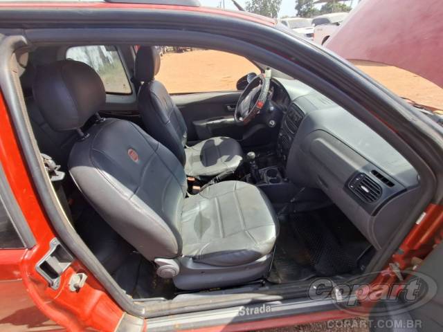 2015 FIAT STRADA CD 