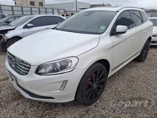 2015 VOLVO XC60 