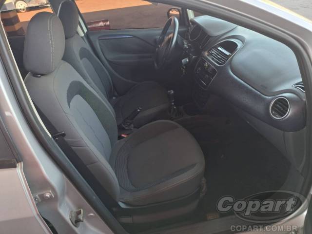 2014 FIAT PUNTO 