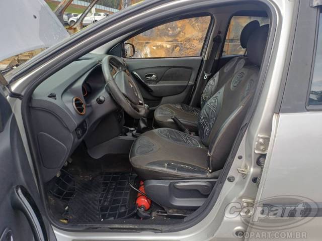 2015 RENAULT SANDERO 