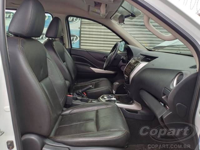 2021 NISSAN FRONTIER CD 