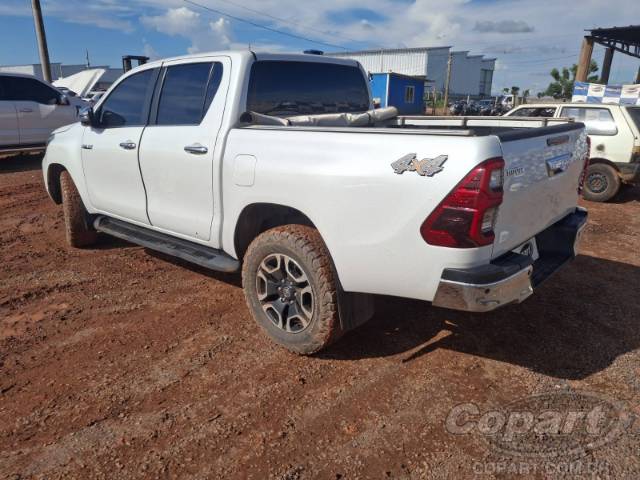 2023 TOYOTA HILUX CD 