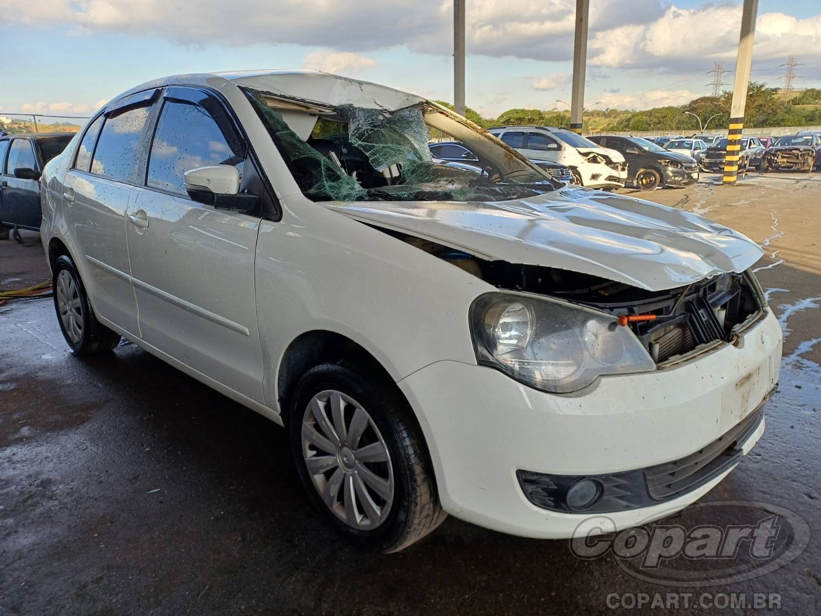 Veículo VW - VolksWagen POLO SEDAN VOLKSWAGEN POLO SEDAN 1.6 TOTAL FLEX 2013 2013 em leilão