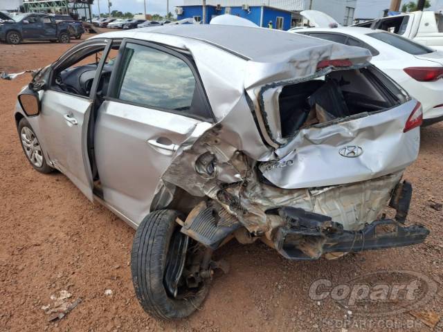 2016 HYUNDAI HB20 