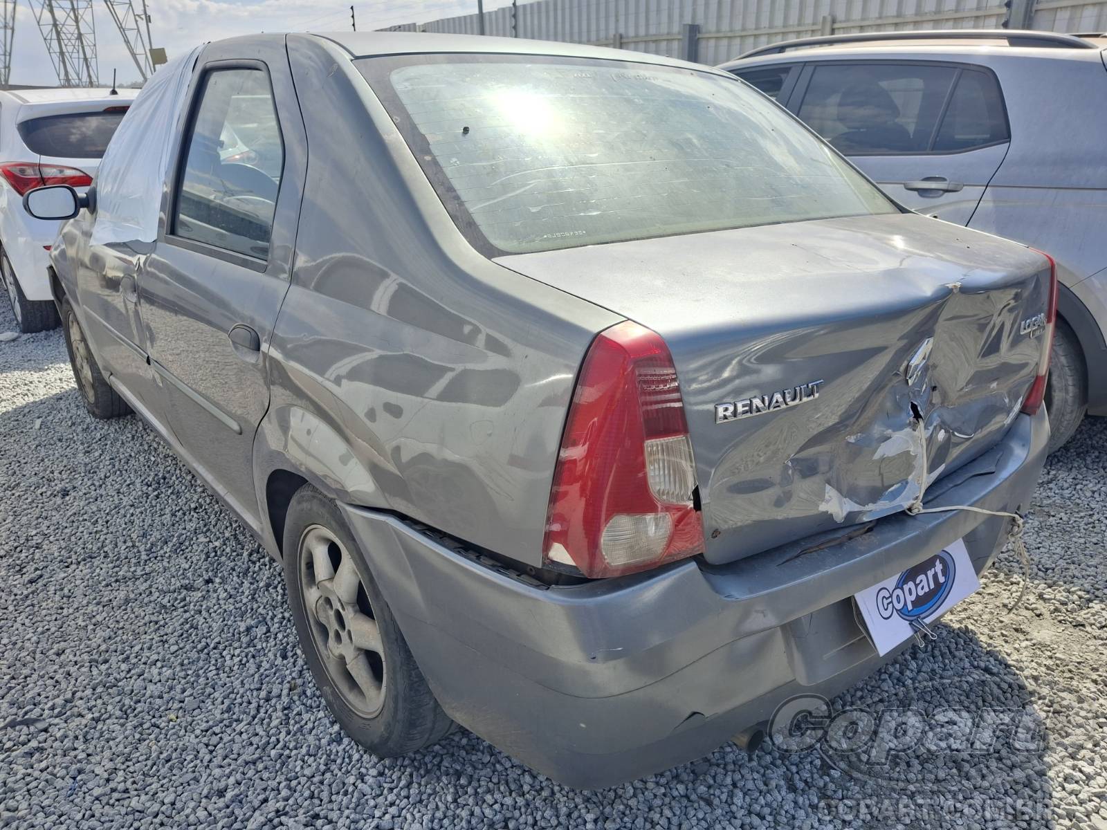 2008 RENAULT LOGAN — foto 3 de 10
