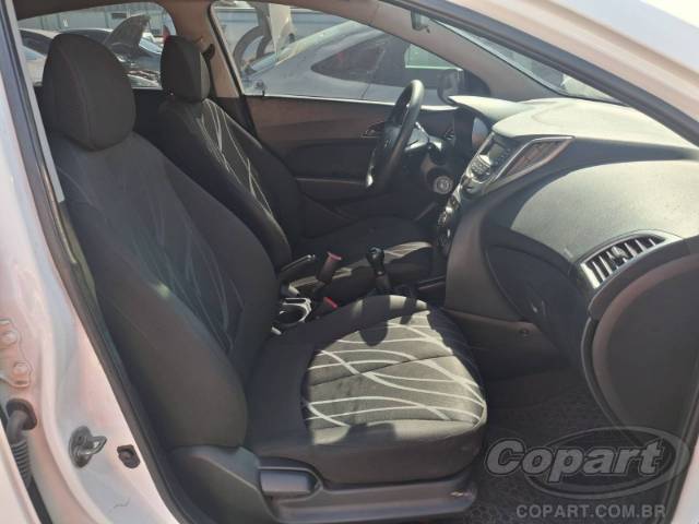 2015 HYUNDAI HB20 