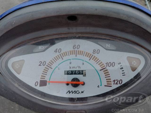 2002 HONDA C 100 