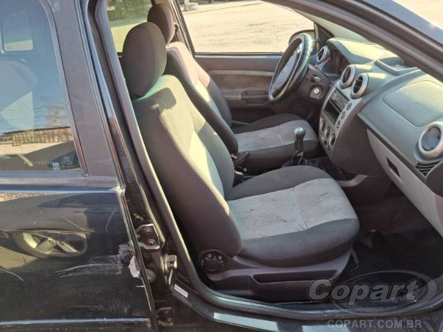 2009 FORD FIESTA 