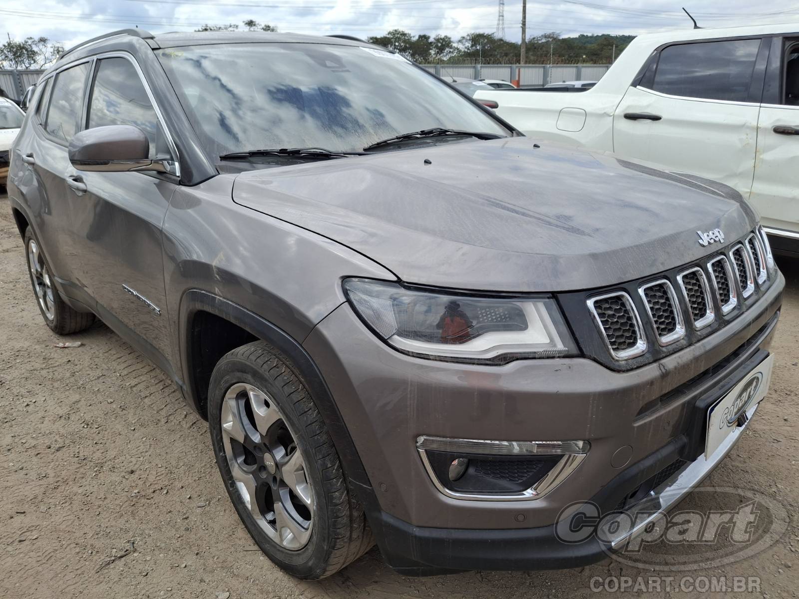 Veículo Jeep Compass Jeep Compass Limited 2.0 16V Tigershark 2017 Pequena Monta 2017 em leilão