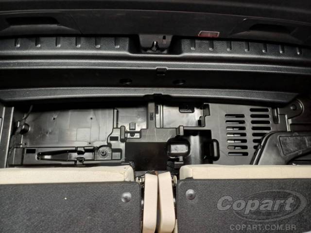 2025 MERCEDES BENZ GLB 