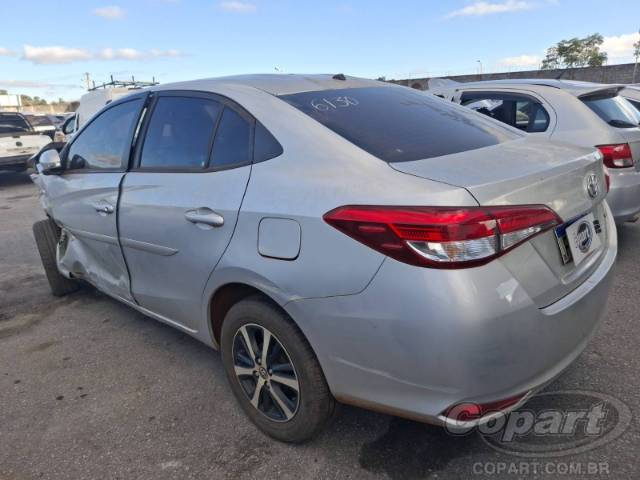 2021 TOYOTA YARIS SEDA 