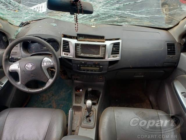 2014 TOYOTA HILUX CD 