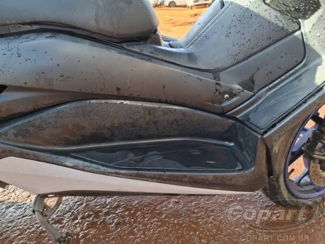 2022 YAMAHA XMAX 