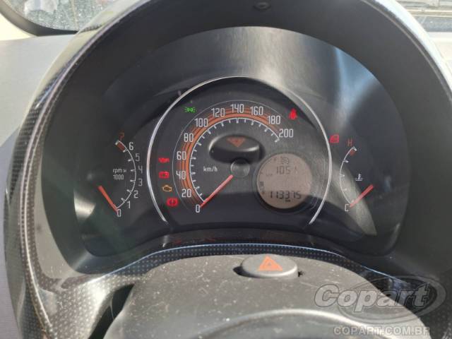 2014 FIAT UNO 