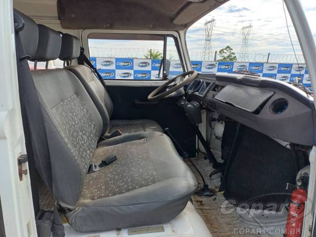 2013 VOLKSWAGEN KOMBI 