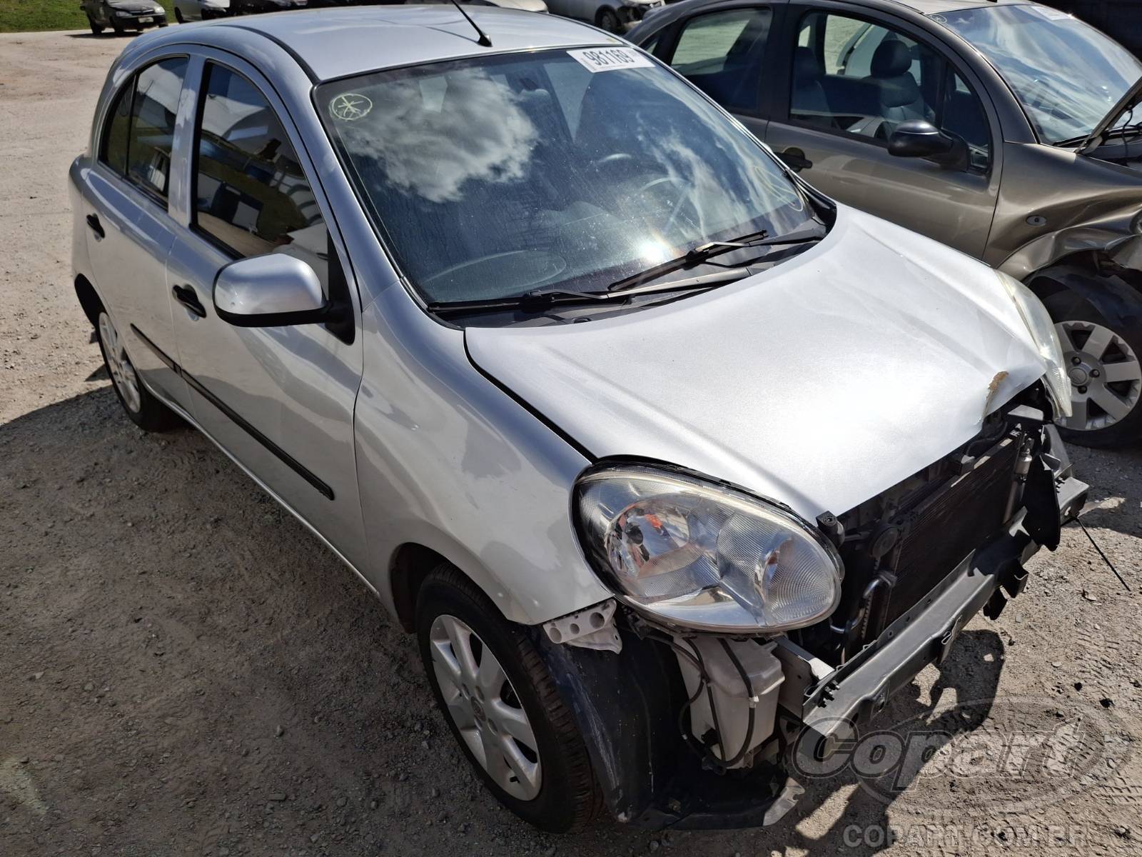 Nissan March S 1.0 16V 2013 Pequena Monta