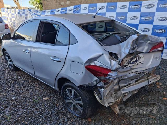 2019 TOYOTA YARIS SEDA 