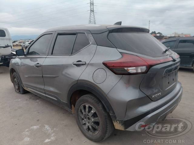 2024 NISSAN KICKS 