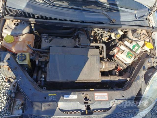 2005 FORD FIESTA 