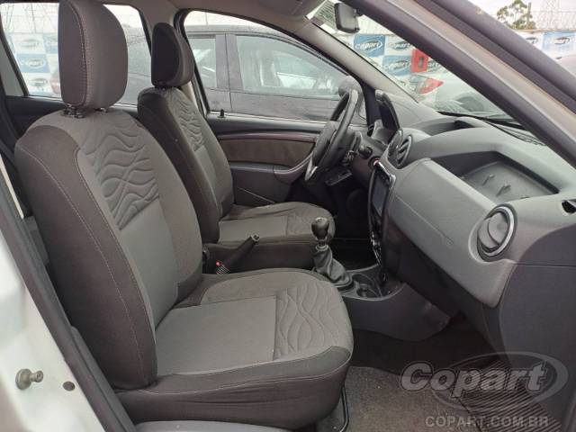 2015 RENAULT DUSTER 
