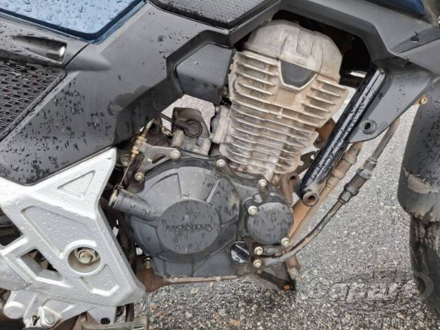2025 HONDA CB 300F 