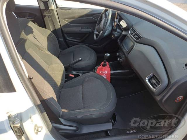 2015 CHEVROLET ONIX 