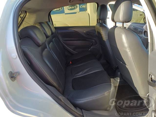 2016 FIAT PUNTO 