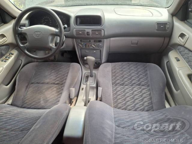 2001 TOYOTA COROLLA 