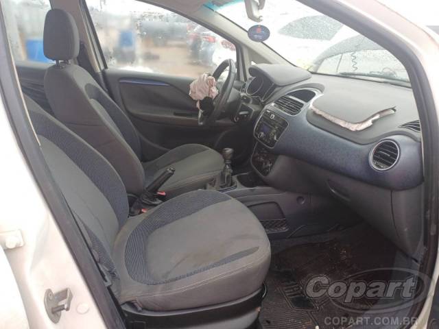 2014 FIAT PUNTO 