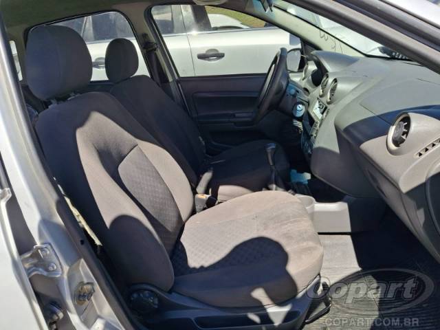 2006 FORD FIESTA 